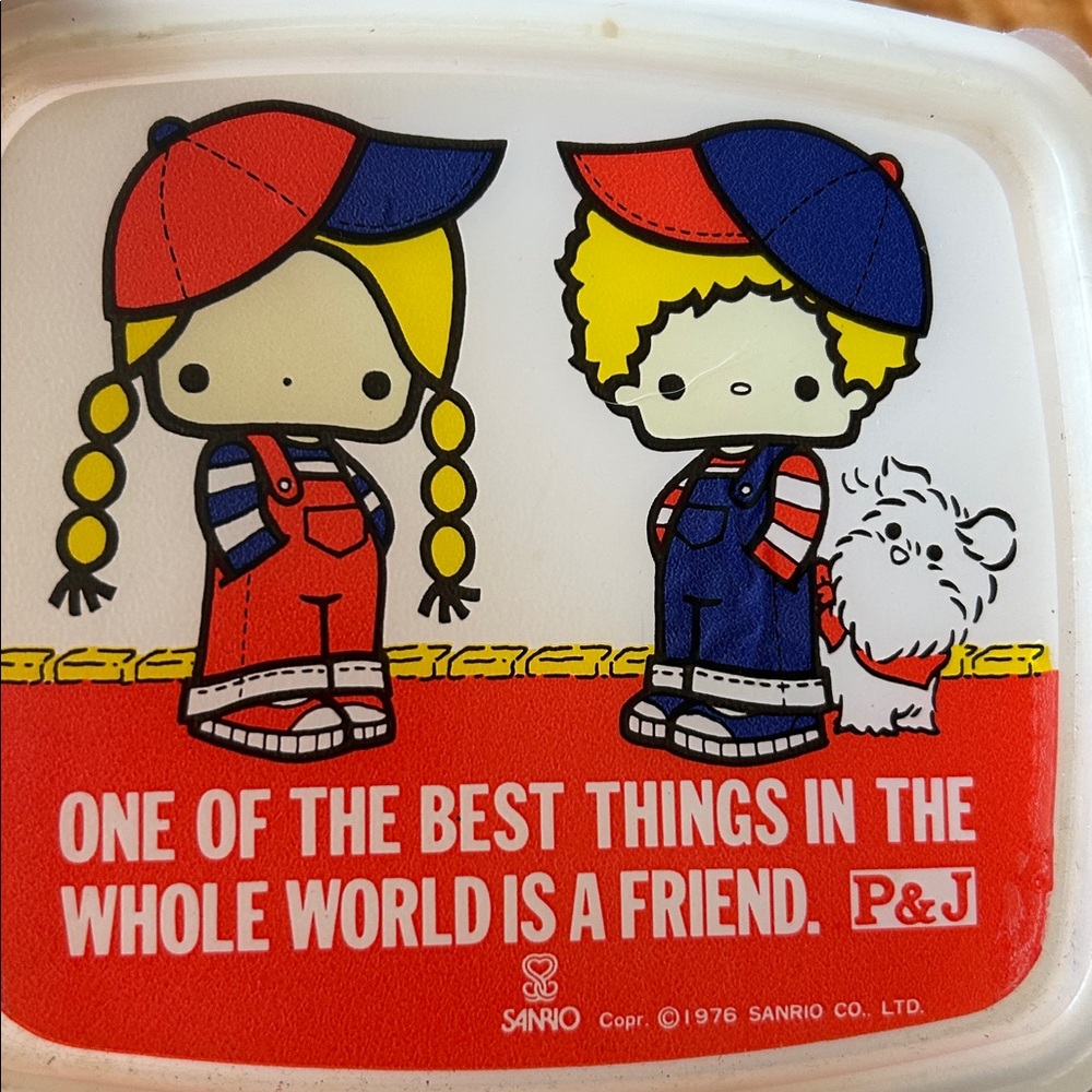 Sanrio *Rare* PATTY & JIMMY 1976 Plastic Container with Lid - Picture 6 of 6